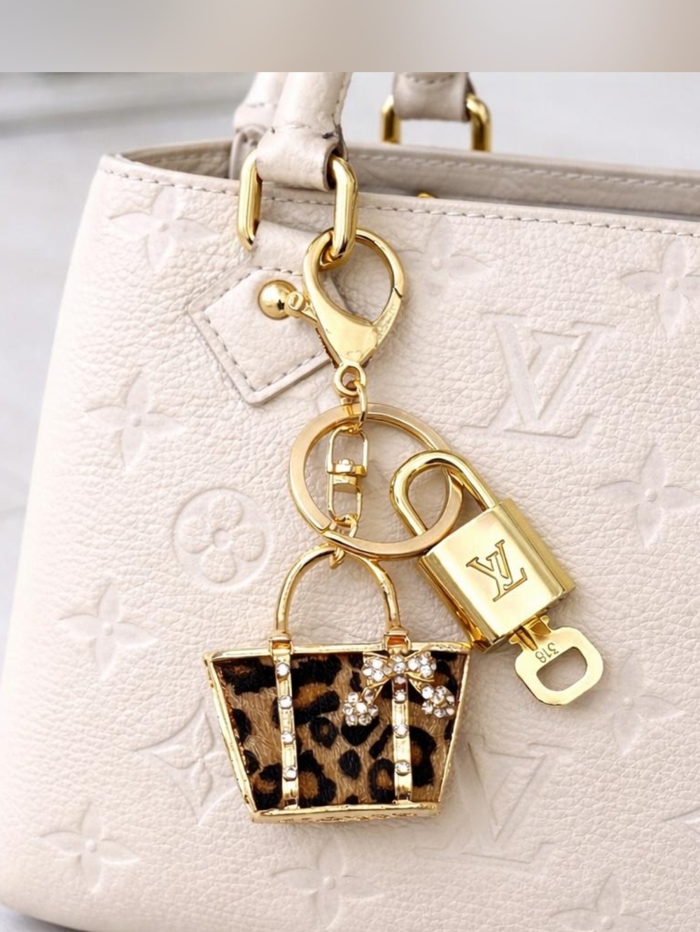 Louis Vuitton Gold Lock & Key 🔑 Authentic LV Unbranded Leopard Keychain Charm
